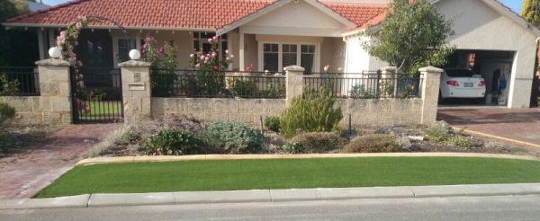 Water wise front verge design
